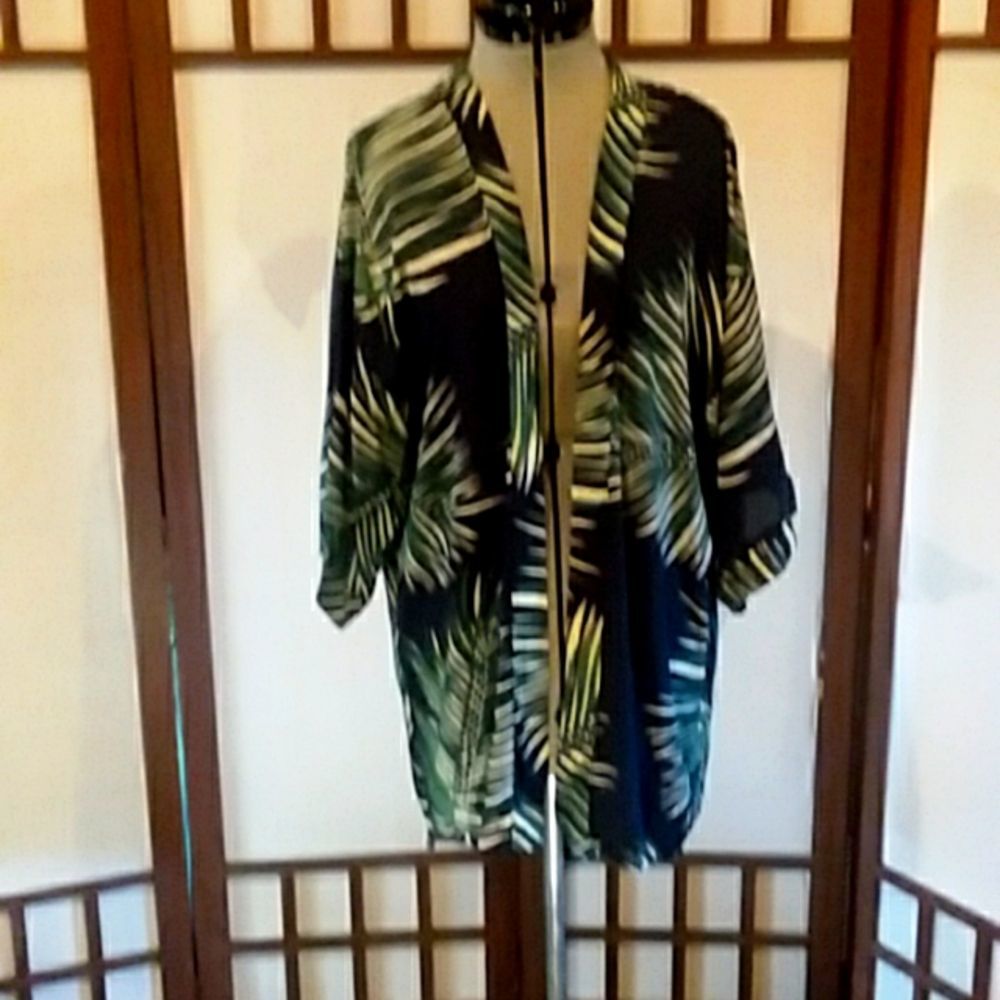 Glamour Black & Green Tropical Palm Kimono